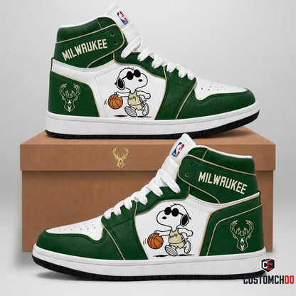 Snoopy NBA 30-Team Crossover Edition Canvas High Top Sneakers - Milwaukee Bucks
