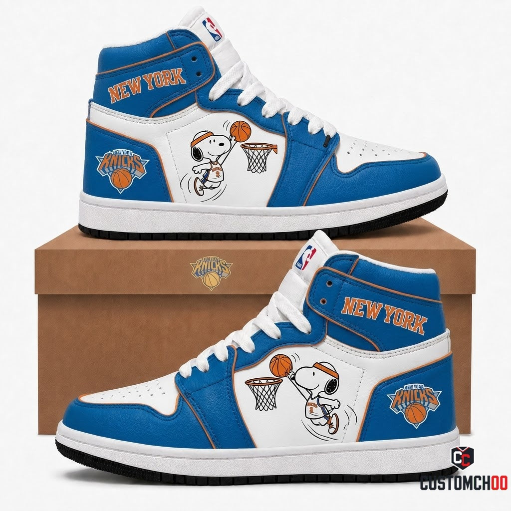 Snoopy NBA 30-Team Slam Dunk Edition Canvas High Top Sneakers - New York Knicks
