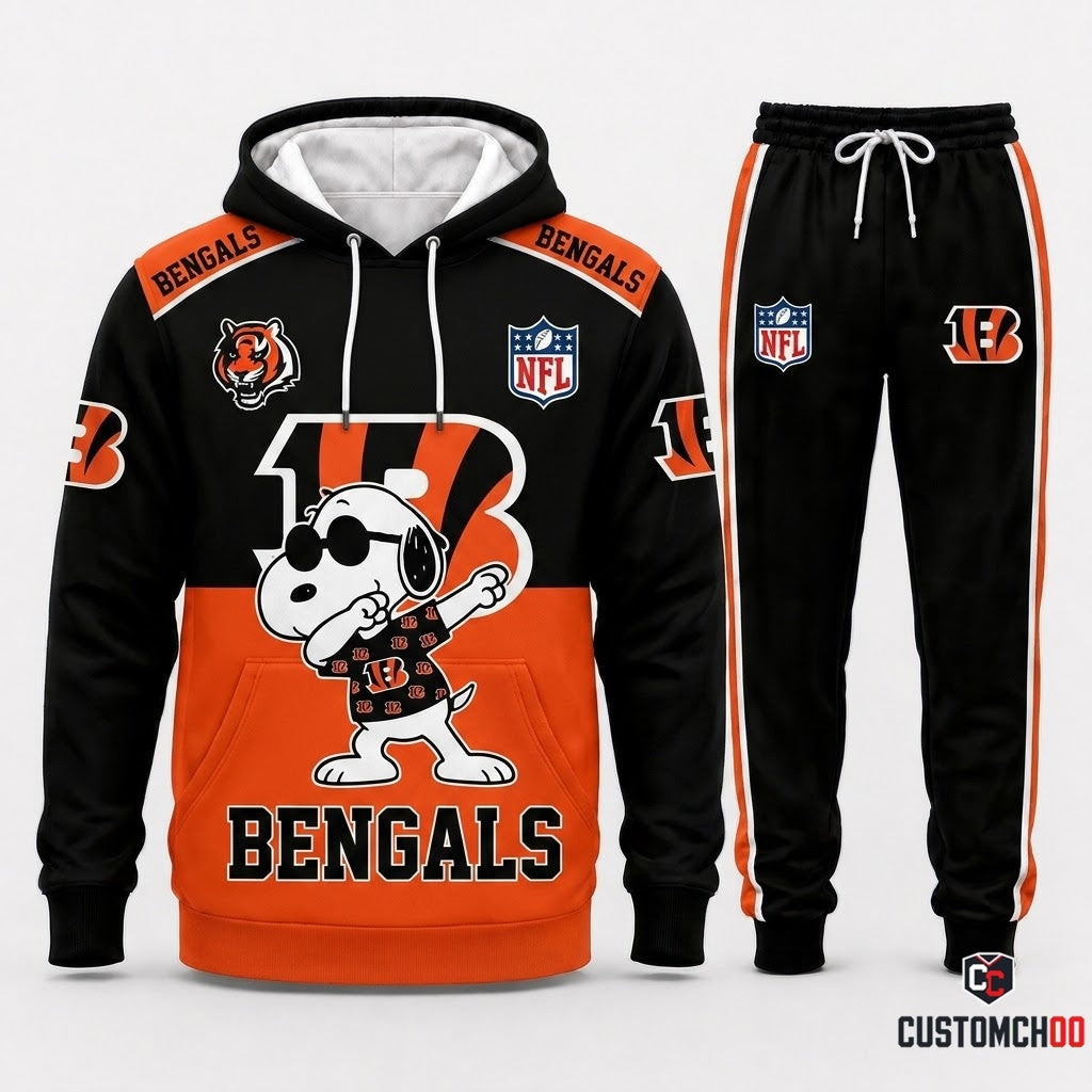 Cincinnati Bengals - Snoopy NFL 32-Team Fan Tracksuit Set — Hoodie & Jogger Pants